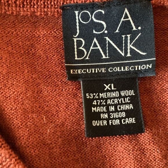 NWOT. Jos.A Banks Brand Men’s Traveler Merino Wool V Neck Cardigan XL Cinnamon - Picture 6 of 9